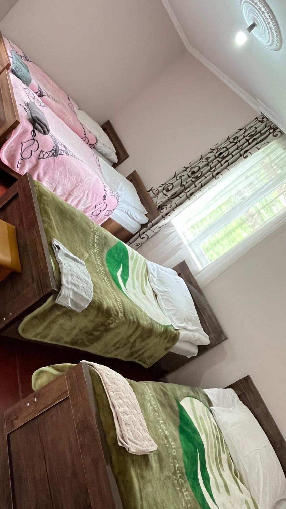 Ciuri'S Guesthouse Zhabeshi المظهر الخارجي الصورة