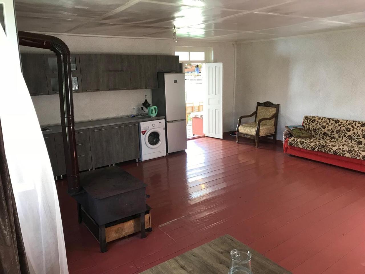 Ciuri'S Guesthouse Zhabeshi المظهر الخارجي الصورة
