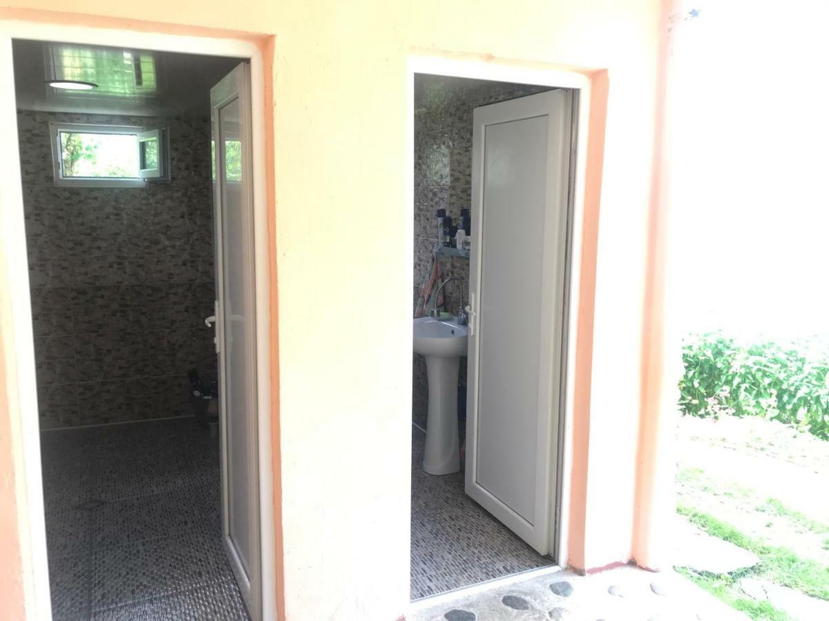 Ciuri'S Guesthouse Zhabeshi المظهر الخارجي الصورة